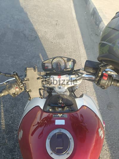 Suzuki Gsr 600