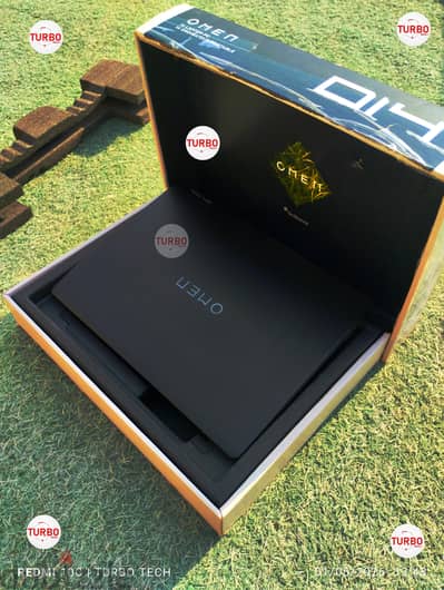 ultra 9 185H/Rtx 4070 /32gb ddr5/1TB SSD NVME GEN4 / 3K OLED SCREEN