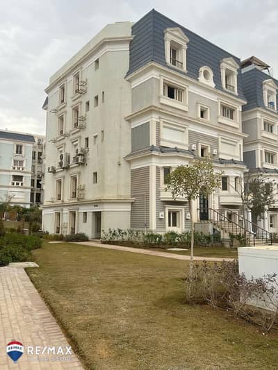 Ivilla Garden for sale on South Street direct and Ready to move now!