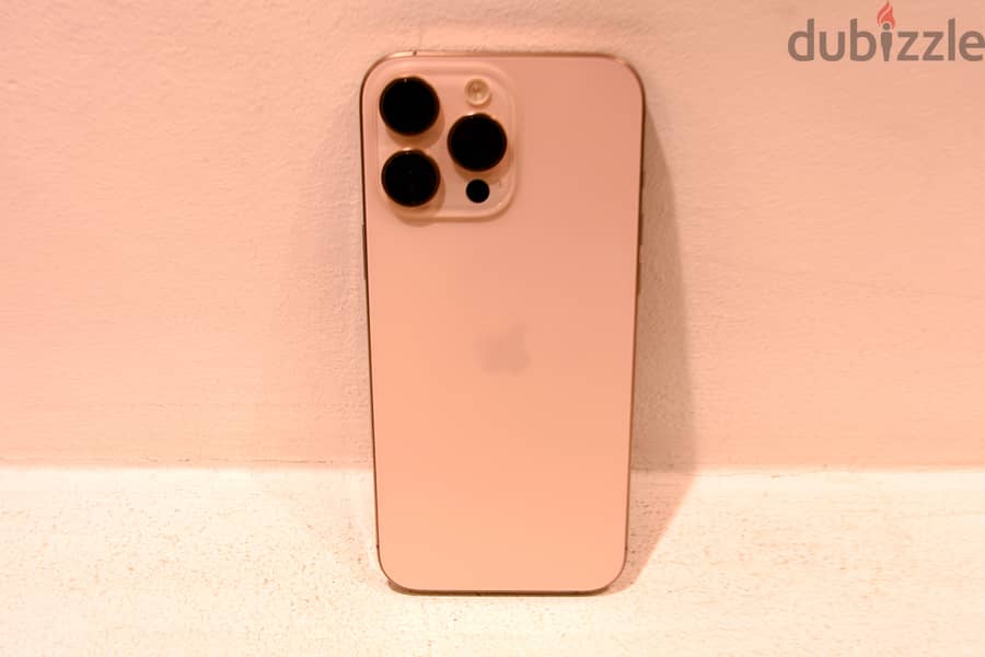 Apple - iPhone 16 Pro Max 1