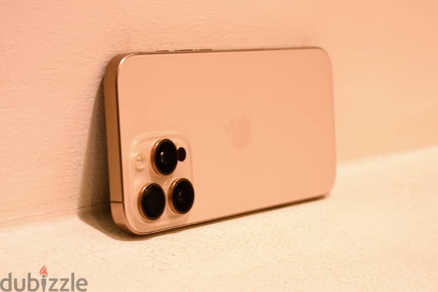 Apple - iPhone 16 Pro Max 3