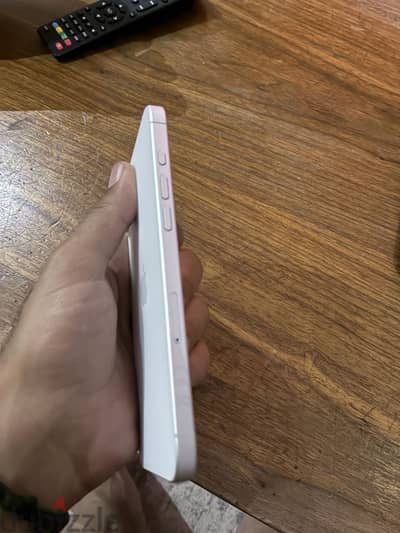 آبل - آيفون 16 بلس