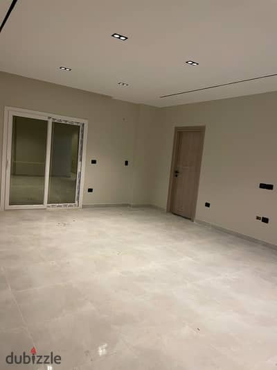 Apartment for sale in a private villa (District 16, Neighborhood 2, Sheikh Zayed); first occupancy following finishing works.