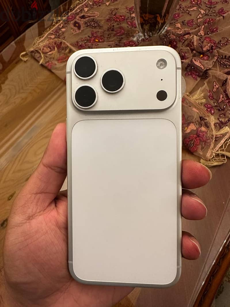 Apple - iPhone 17 Pro Max 2