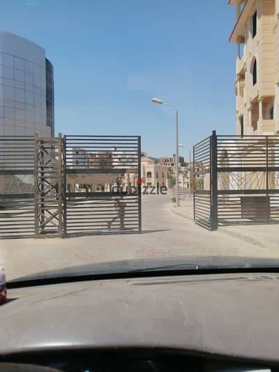 Apartment 210m for sale in Al-Mustasharien compound
