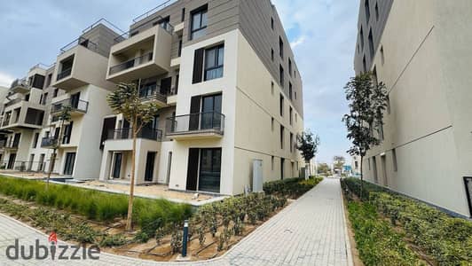 شقه للبيع في قلب منطقة الشروق 123م في كمبوند سوديك ايست SODIC East compound
