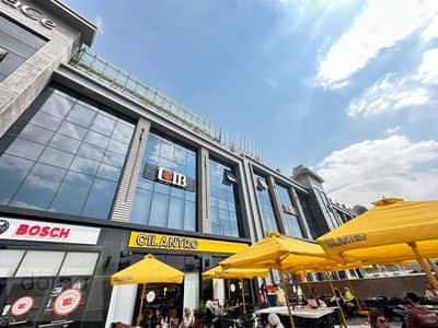 مكتب متشطب 46م للبيع في Terrace Mall - قلب الشروق على محور السادات