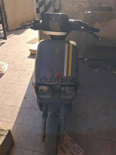 سكوتر tailg leapard للبيع كقطع غيار