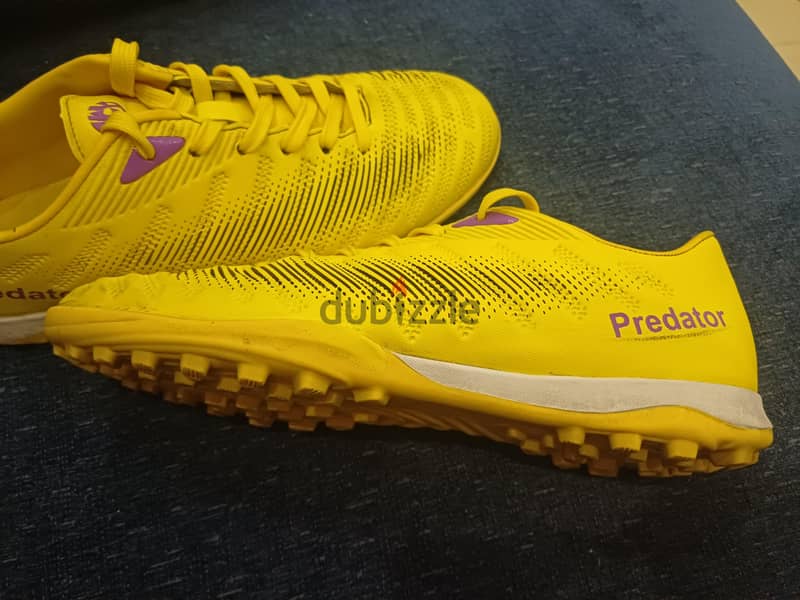 predator TF shoes 1
