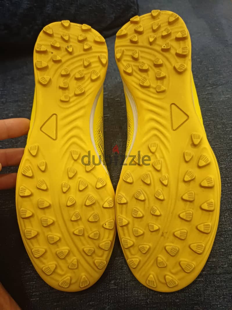 predator TF shoes 2