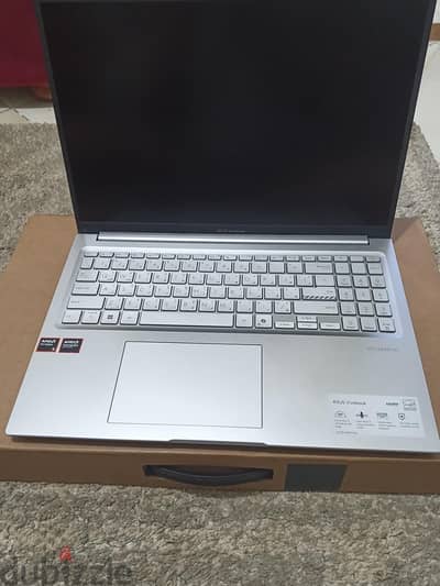 لاب توب ASUS Vivobook 16 استخدام اسبوع بالكرتونة و الضمان و الفاتورة