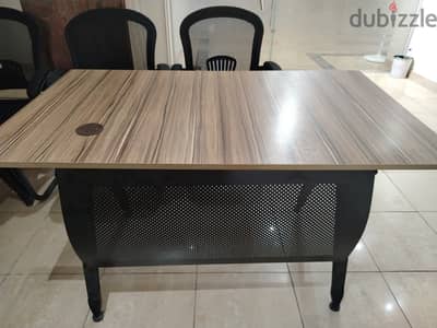 اثاث مكتب