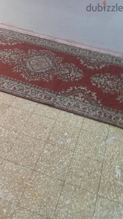 سجاده مترين ف متر  استعمال نظيف جدا جدا جدا خامه تقيله