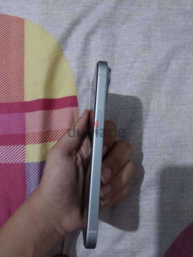 Apple - iPhone 15 6