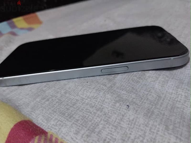 Apple - iPhone 15 8