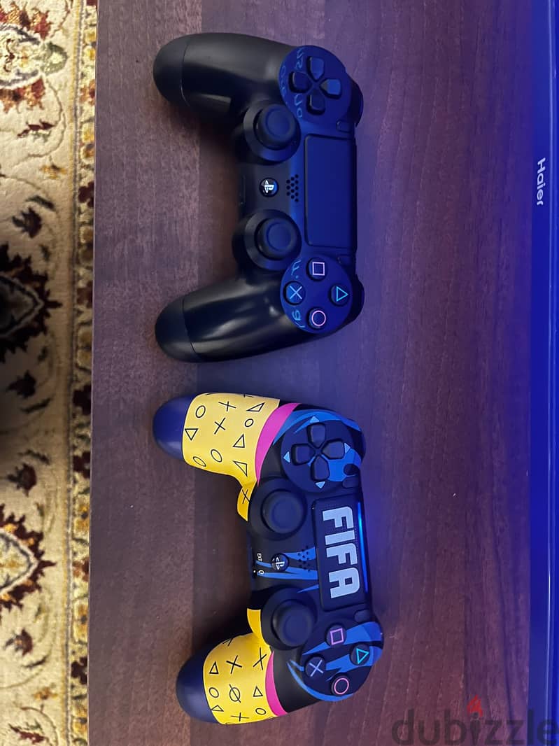 PS4 Like New + 2 Original Controllers + 6 Original Games 4