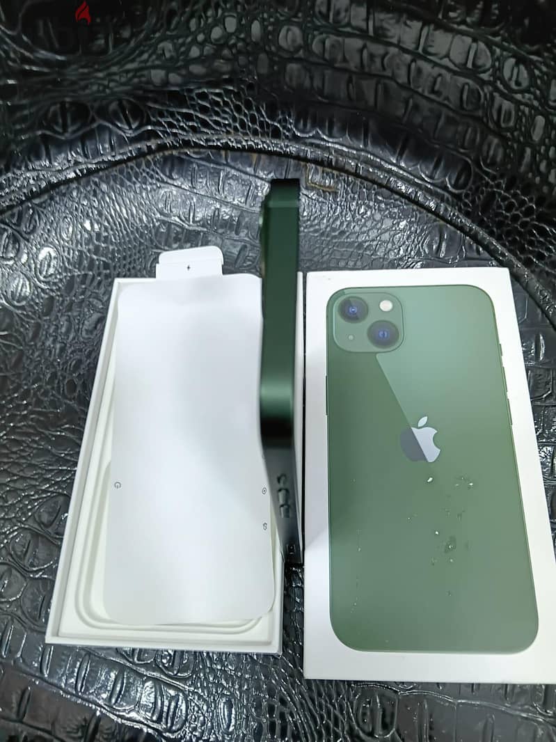 Apple - iPhone 13 2