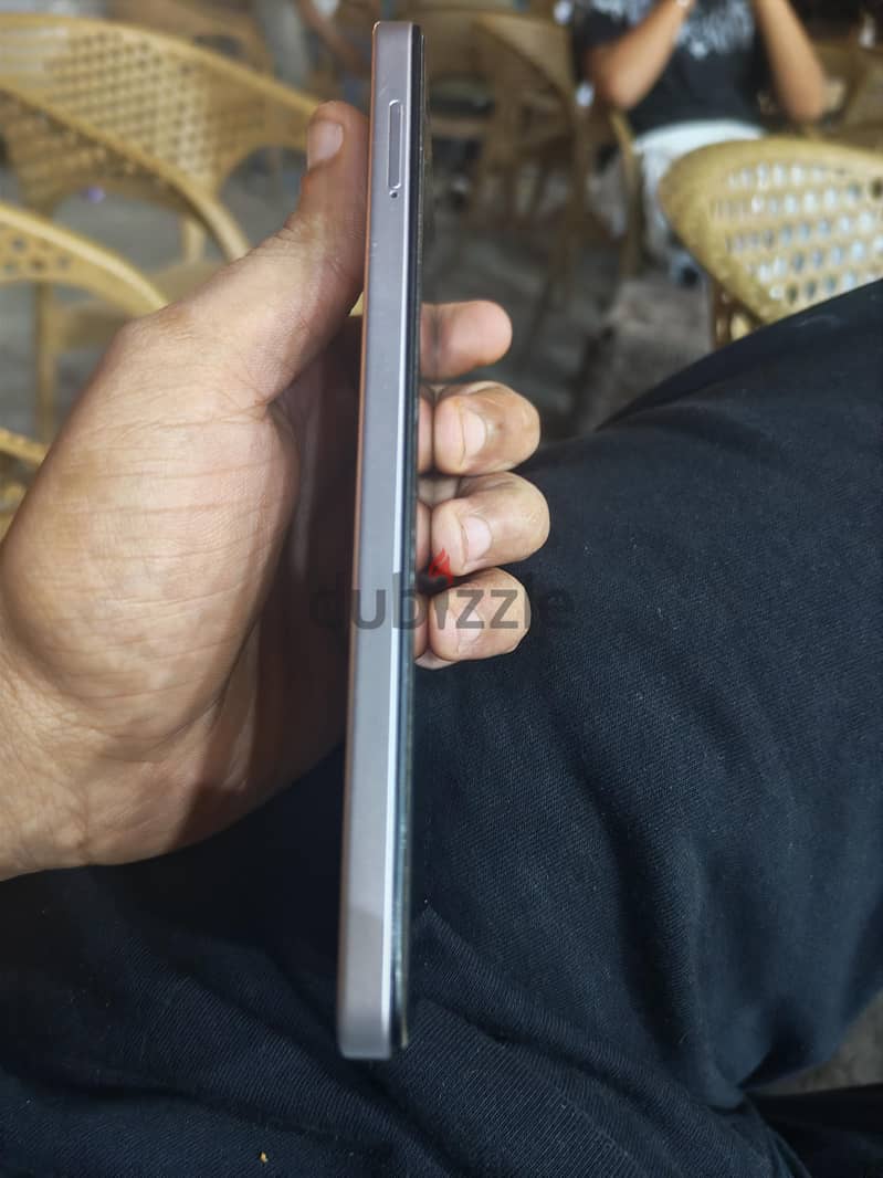 vivo y04 4