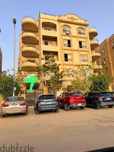 شقة متشطبة ١٧٥م بمنطقة اللوتس دور اول متكرر