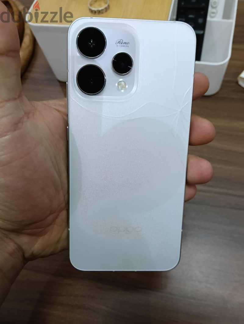 OPPO Reno 15 2