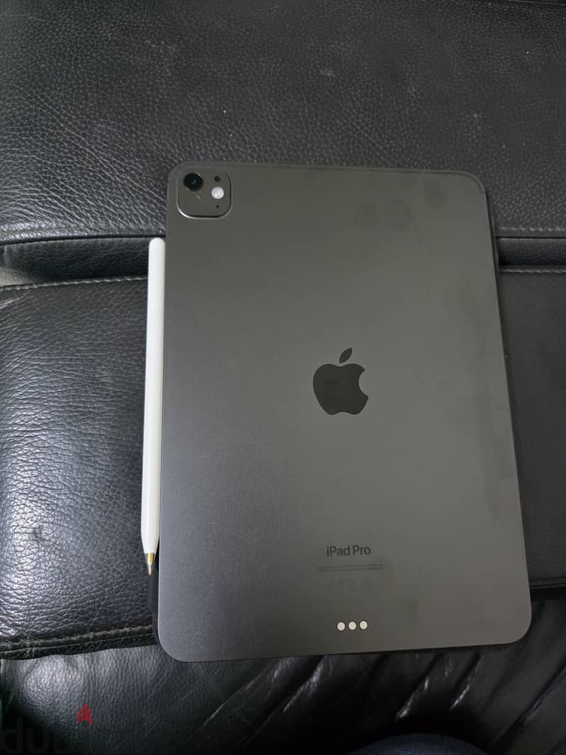 Ipad pro M4 11 inch 1