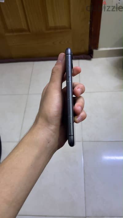 Apple - iPhone 11