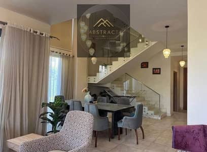 استلام فوري بخصم 35% تاون هاوس بـRoof فيو على اللاندسكيب Fully Finished في Prime Location  القاهرة الجديدة امام الرحاب بالقرب من النائب العام وميفيدا