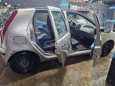 فيات بونتو 2001 للبيع الإسكندرية