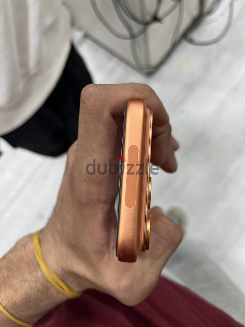 Apple - iPhone 17 Pro Max 2