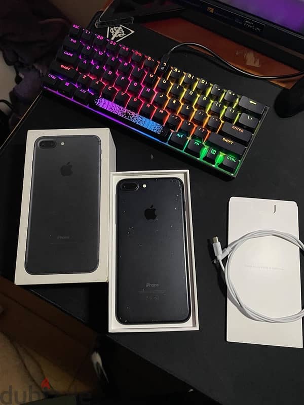 Iphone 7-plus Black 6