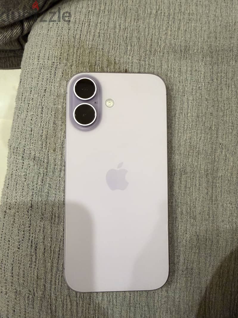 Apple - iPhone 17 2