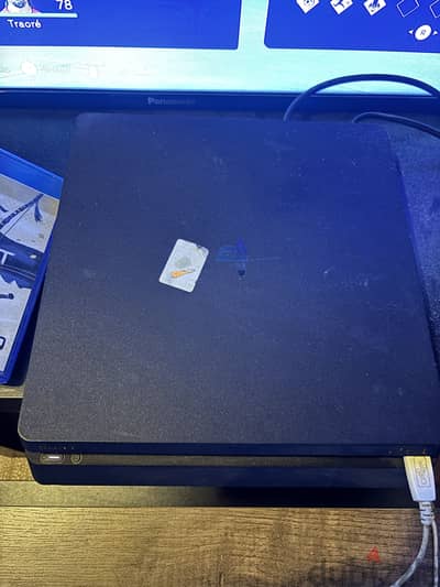 PlayStation 4 slim 1 tera