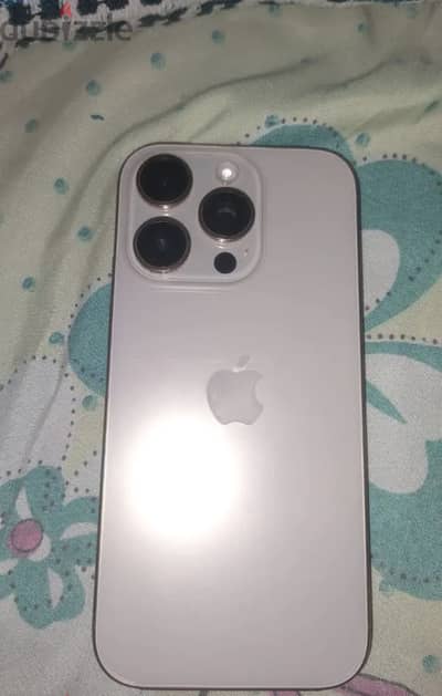 Apple - iPhone 16 Pro
