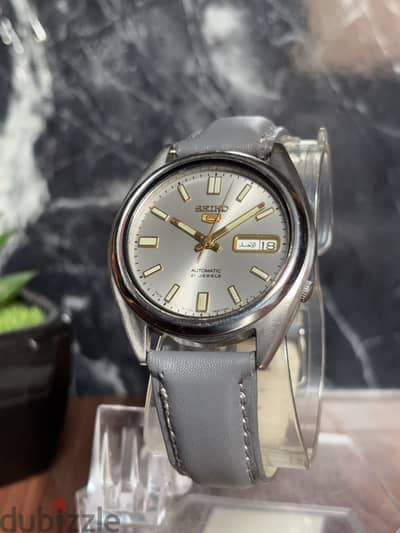 Seiko 5 Automatic  — Vintage Japanese Automatic