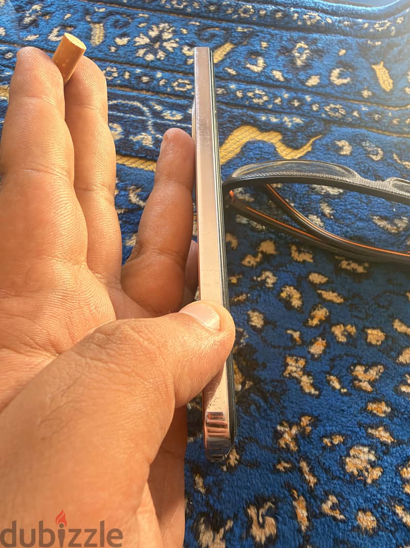 OPPO Reno12 F 4