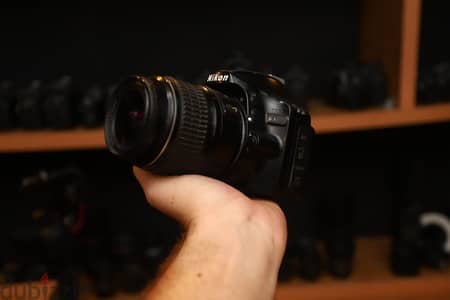 Nikon D3200 + 18-55mm