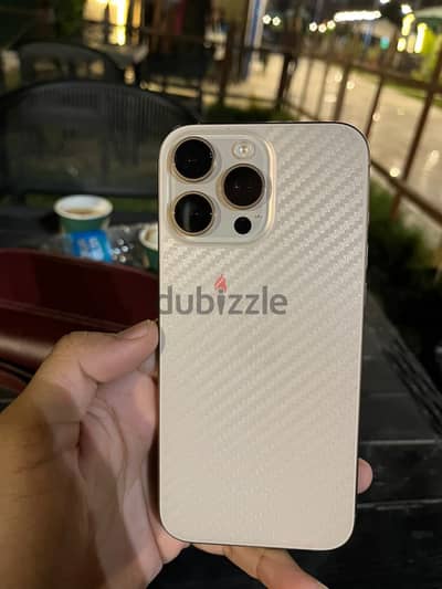 زي الجديد تماماً: Iphone 16 Pro Max معفي من الضريبة