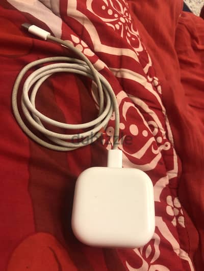 شاحن Apple مع واير ١٦pro T;C