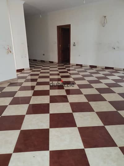 Apartment in the Fifth Settlement with a distinctive location and ideal layout