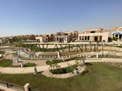 ستاند ألون مميز جداً في تاج فيل – مباشرة على البحيرة ، جاردن كبيرة وجاهزة للاستلام taj city