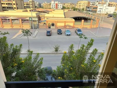 Unfurnished Apartment for Rent with Open Views in Lazurde Compound – 8th District, Sheikh Zayed