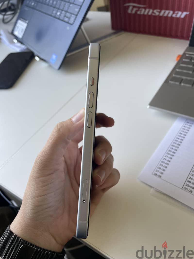 Apple - iPhone 15 1
