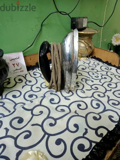 مكواة كهربائية ثقيلة كلاسيك شغال زي الفل (سعر لقطة للسرعة)