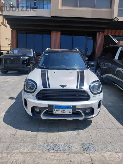 ميني كانترى مان إس 2024