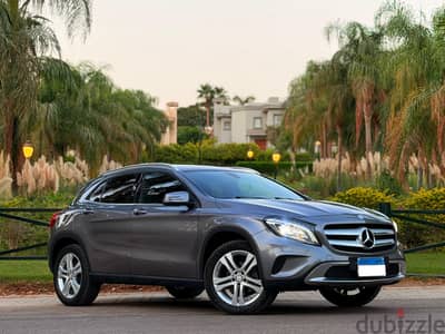 Mercedes-Benz GLA 180 2017 فبريكه بالكامل صيانات توكيل  ومتاح تقسيط