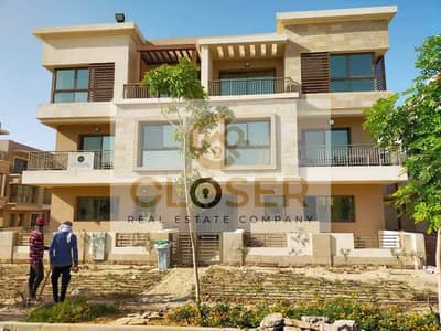 Own a townhouse with a distinctive layout next to the Kempinski Hotel—down payment of 1 million.