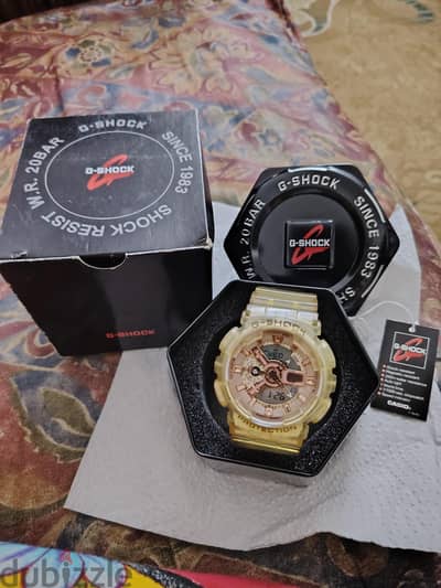 ساعه  G- SHOCK  استعمال نظيف بالعلبه  وكل محتوياتها