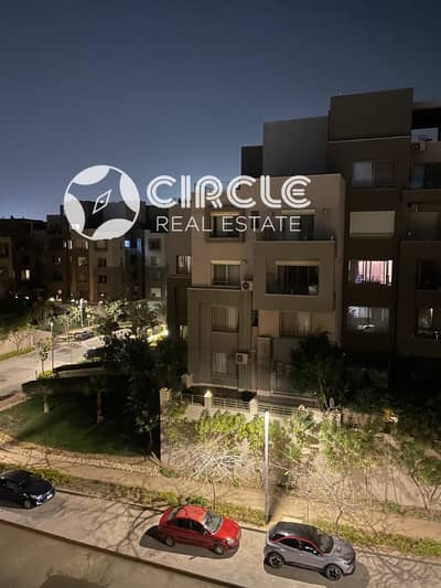 شقة تشطيب كامل ١٥٠م للإيجار في كمبوند ذا فيليج جيت The Village Gate التجمع الخامس القاهرة الجديدة بإطلالة مفتوحة