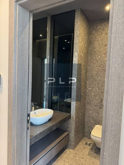 Fully Finished Resale Apartment Ready To Move in The Water Way Compound New Cairo