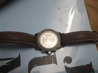 مجموعة مكونة من ٤ ساعات